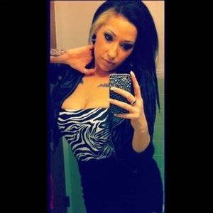 Meet your Posher, Miss